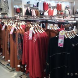 千嘉惠服飾批發(fā)城